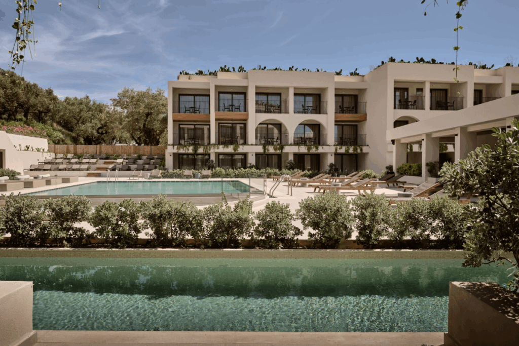 Full pool view